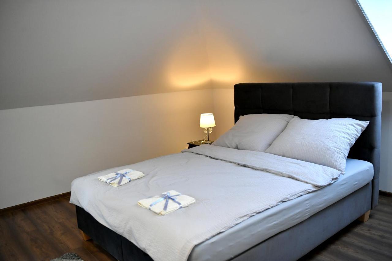 Apartment U Joli
