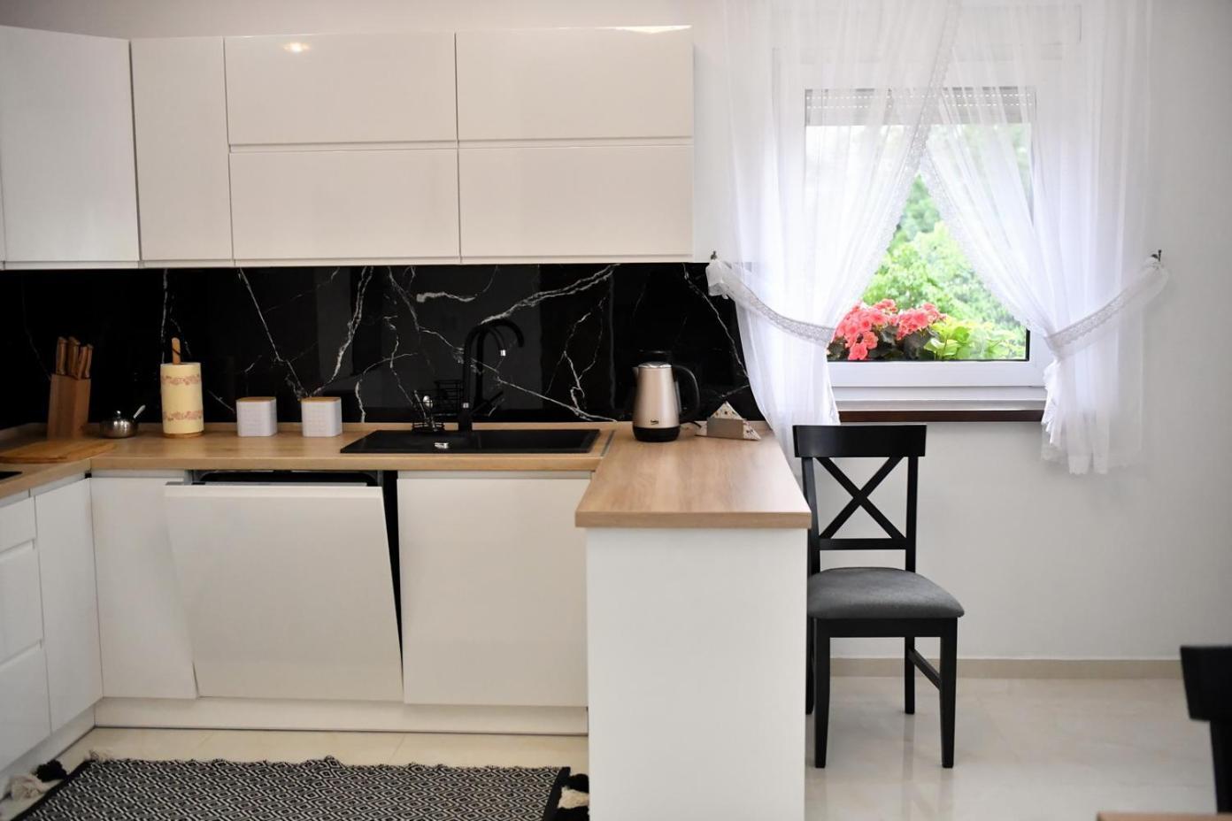 Apartment U Joli *